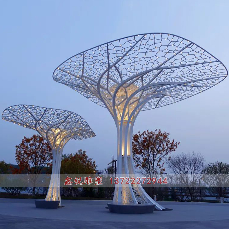 厂家不锈钢镂空树发光雕塑